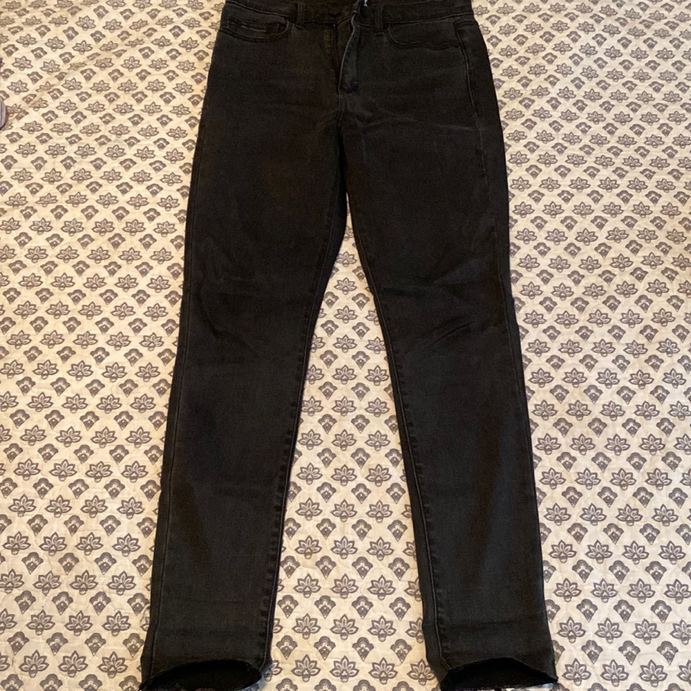 Gap true skinny dark gray denim sz 28